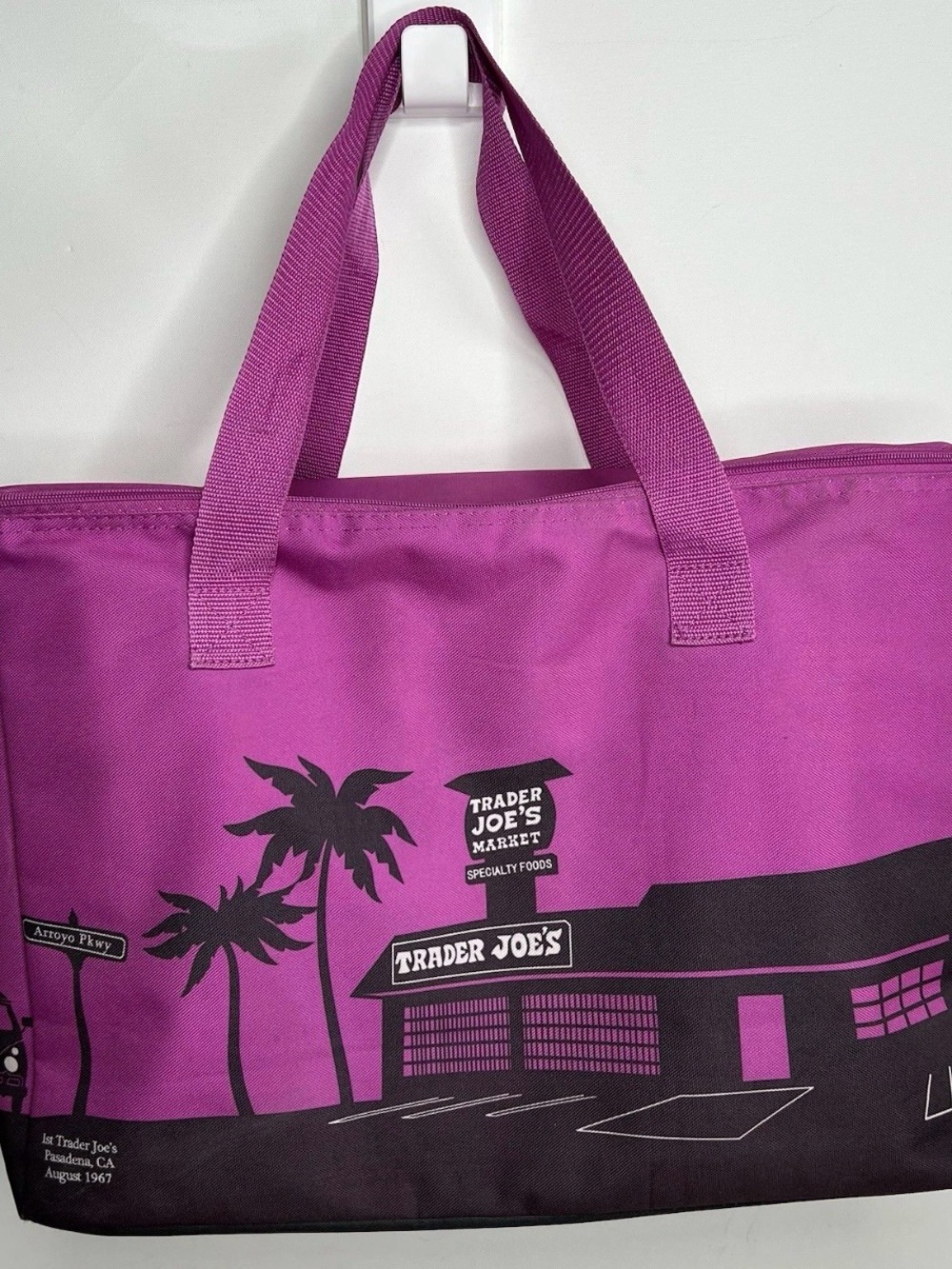Trader Joe’s Large Insulated Bags Collector set - Picture 7 of 7